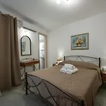 Oneiro * Skopelos Town