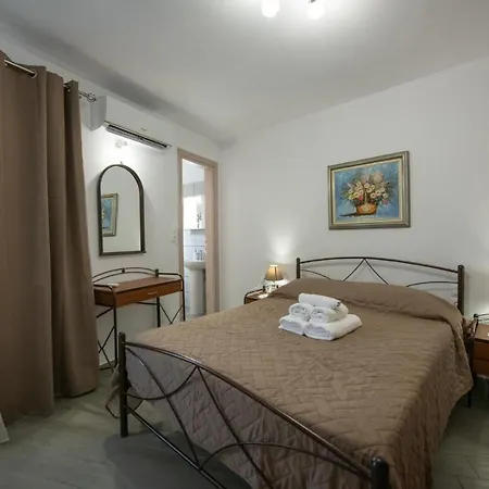 Oneiro * Skopelos Town